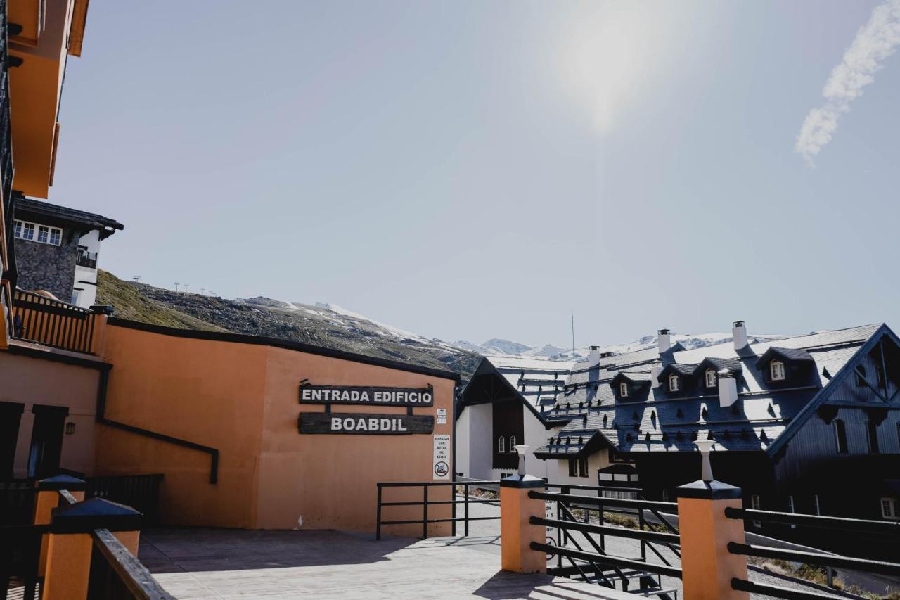 Apartamentos Boabdil Sierra Nevada Eksteriør billede