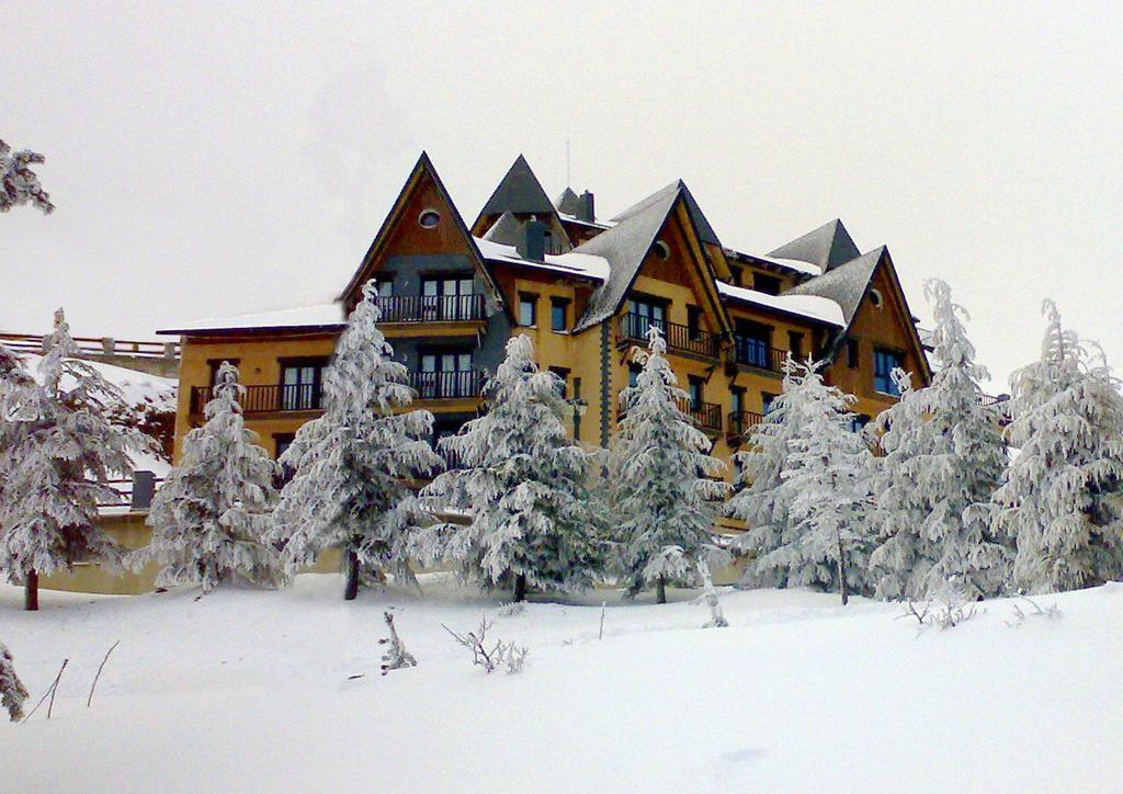 Apartamentos Boabdil Sierra Nevada Eksteriør billede